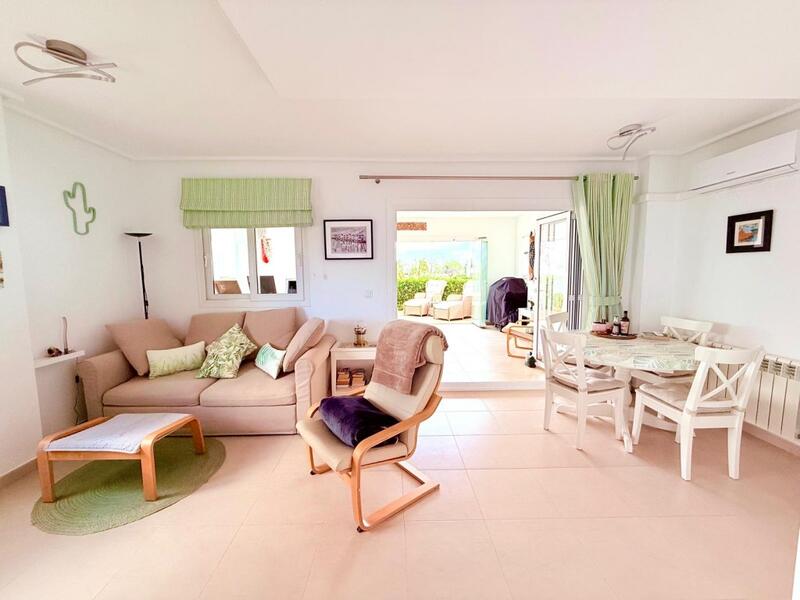 2 Schlafzimmer Duplex zu verkaufen