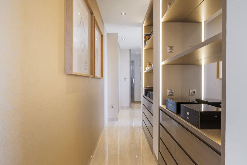 4 slaapkamer Appartement Te koop