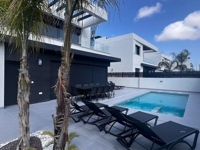 5 soverom Villa til salgs