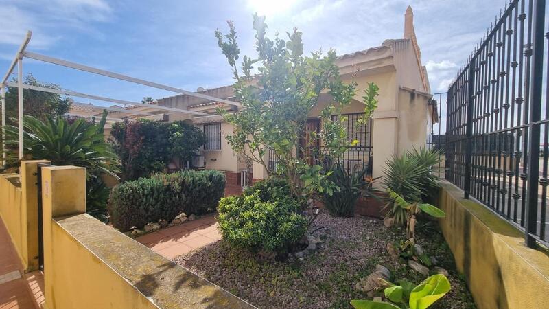 Country House for sale in Guardamar del Segura, Alicante