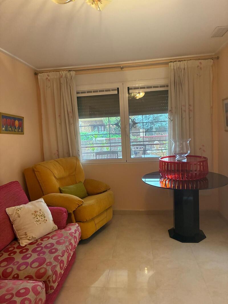 3 slaapkamer Gezinswoning Te koop