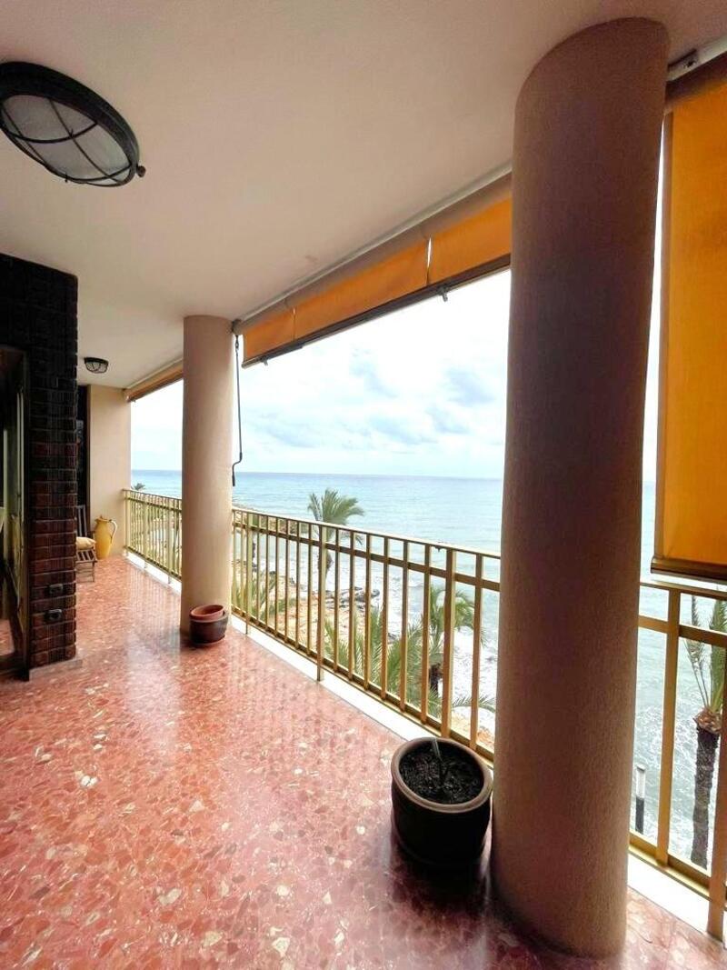 4 bedroom Apartment for sale