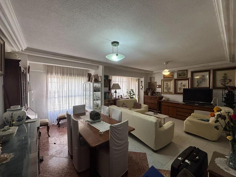 2 slaapkamer Appartement Te koop