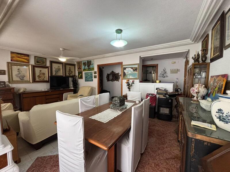 2 slaapkamer Appartement Te koop