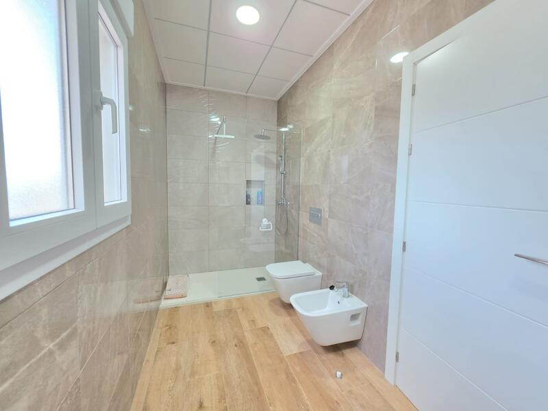 4 slaapkamer Villa Te koop