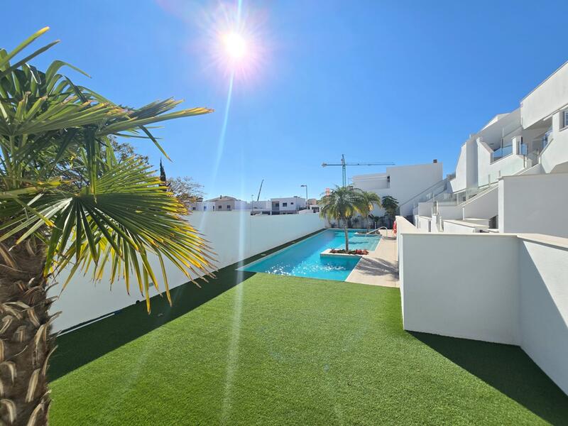 2 bedroom Apartment for sale