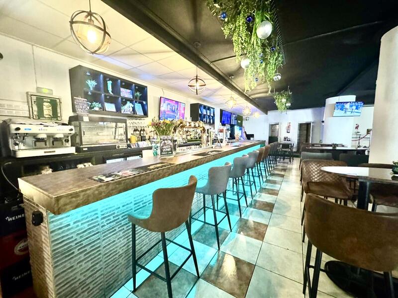 Local Commercial à vendre