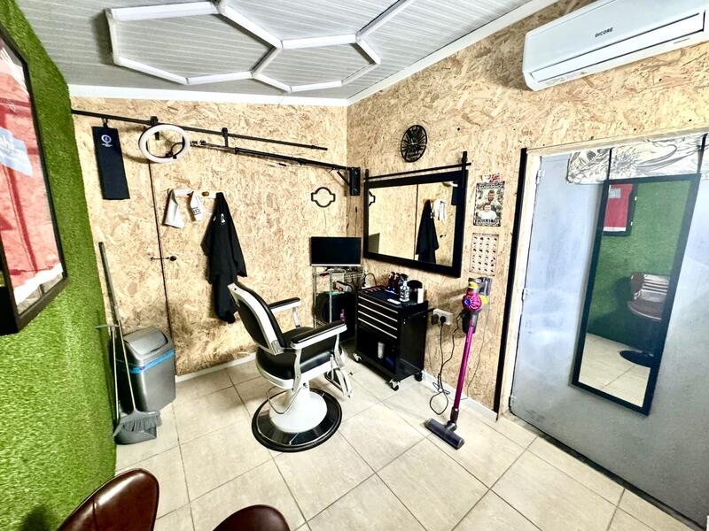 Local Commercial à vendre