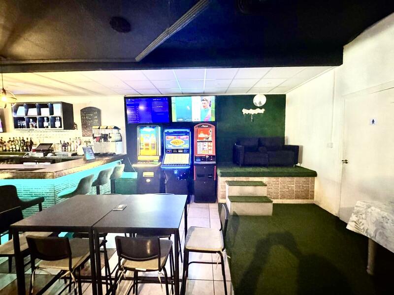 Local Commercial à vendre