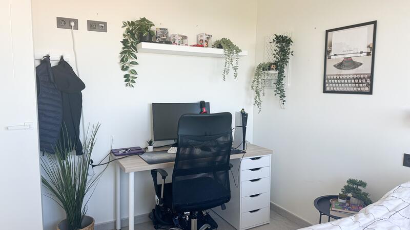 3 спальная комната квартира продается