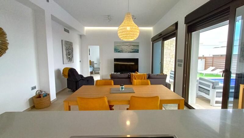 3 bedroom Villa for sale 3 bedroom Villa for sale