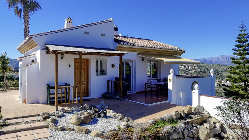 3 спальная комната вилла продается