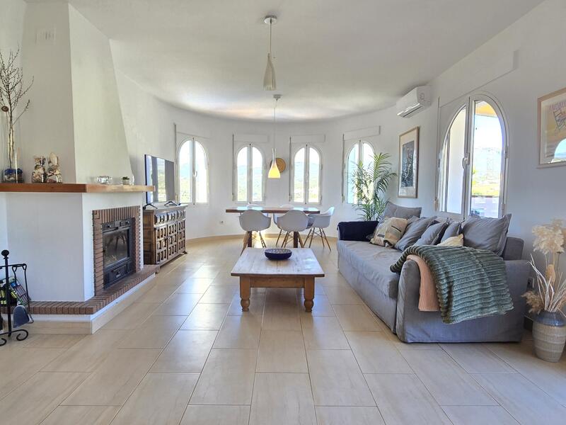 3 спальная комната вилла продается