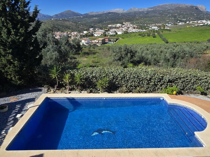 3 спальная комната вилла продается