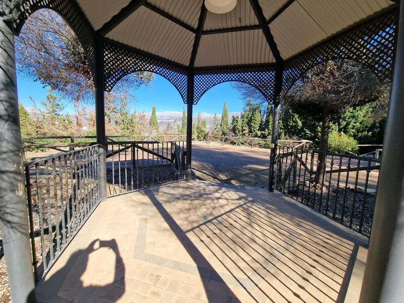 6 bedroom Villa for sale 6 bedroom Villa for sale