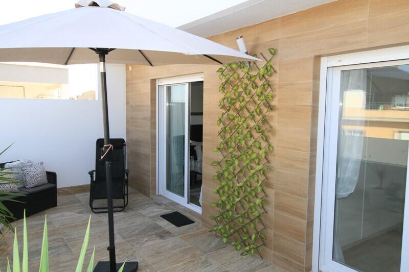 3 slaapkamer Gezinswoning Te koop