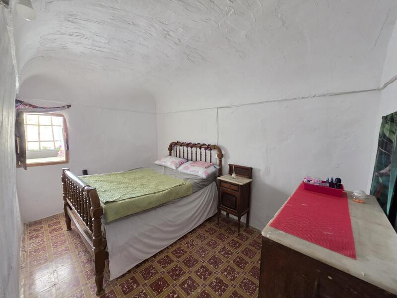 2 bedroom Country House for sale