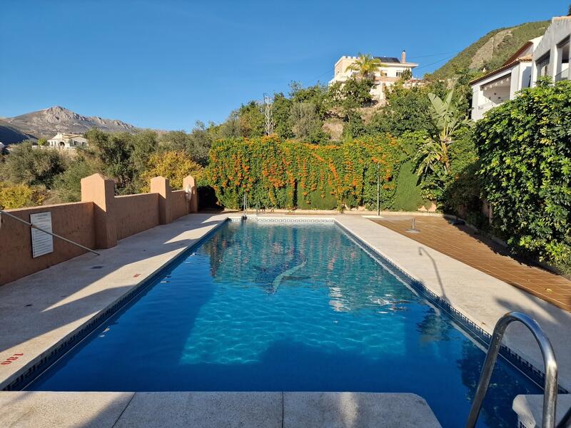 3 bedroom Townhouse for sale