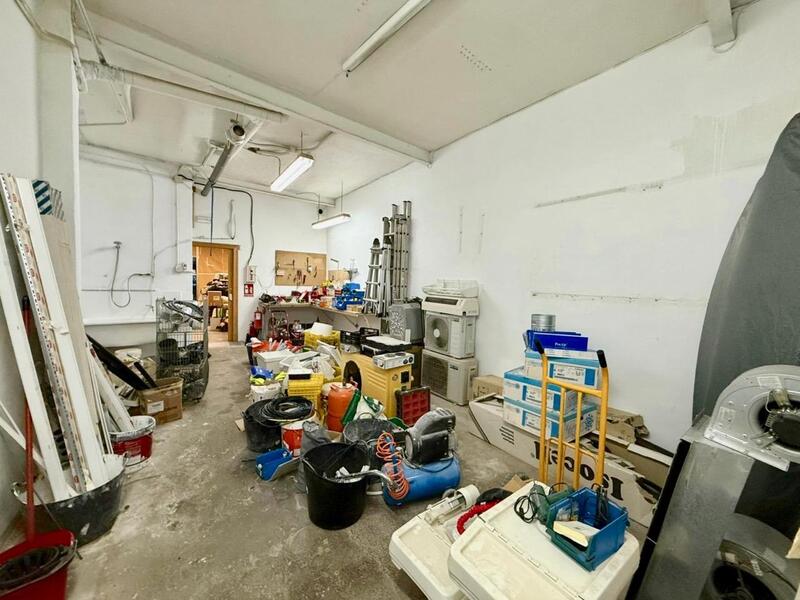 Local Commercial à vendre