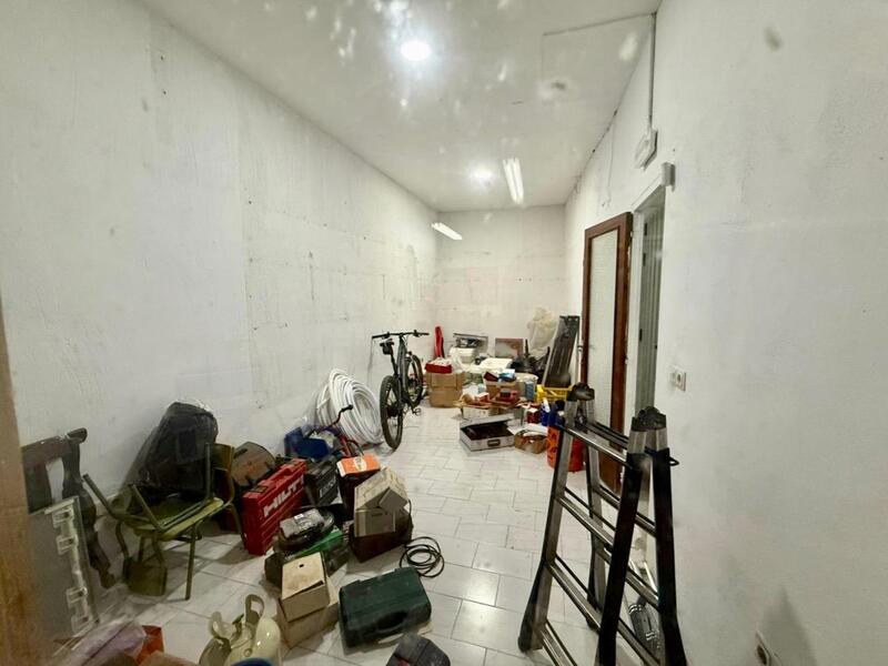 Local Commercial à vendre