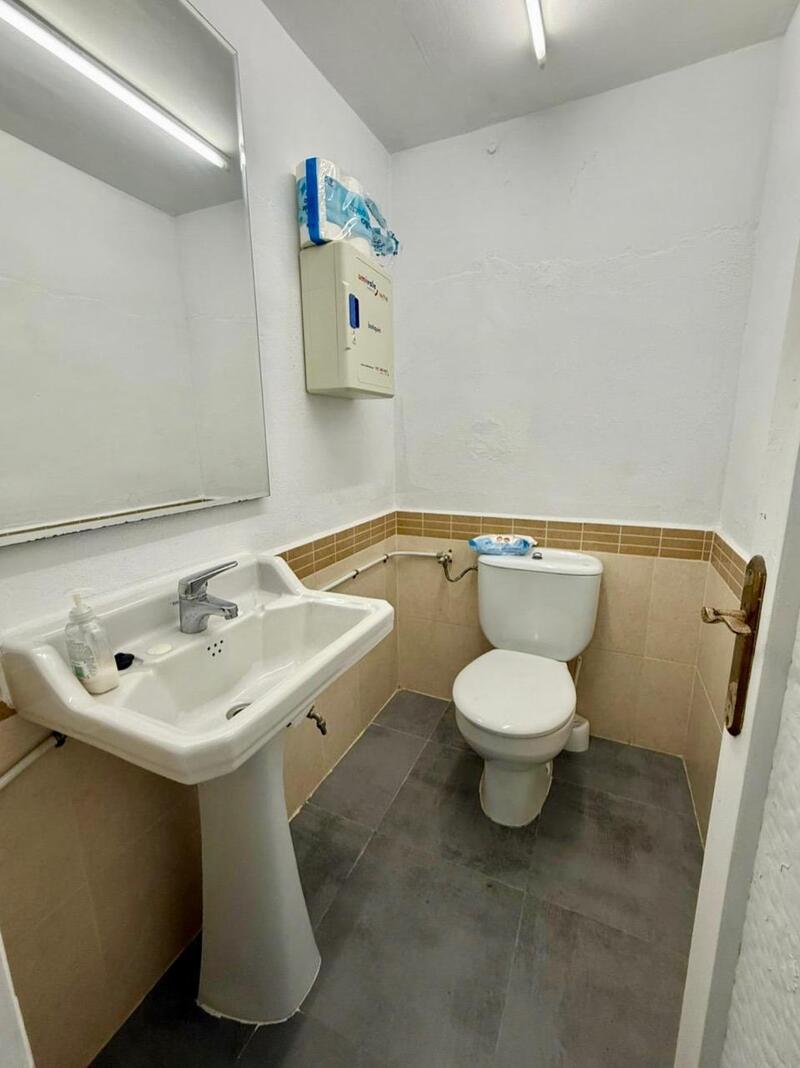 Local Commercial à vendre