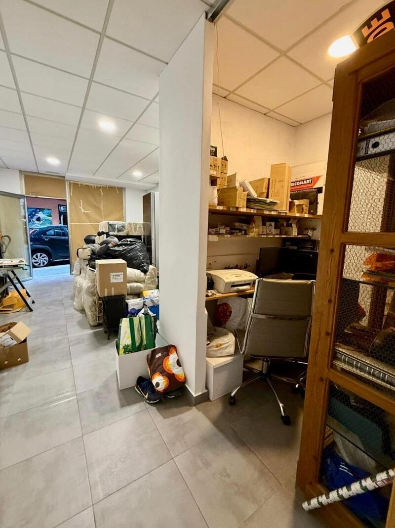 Local Commercial à vendre