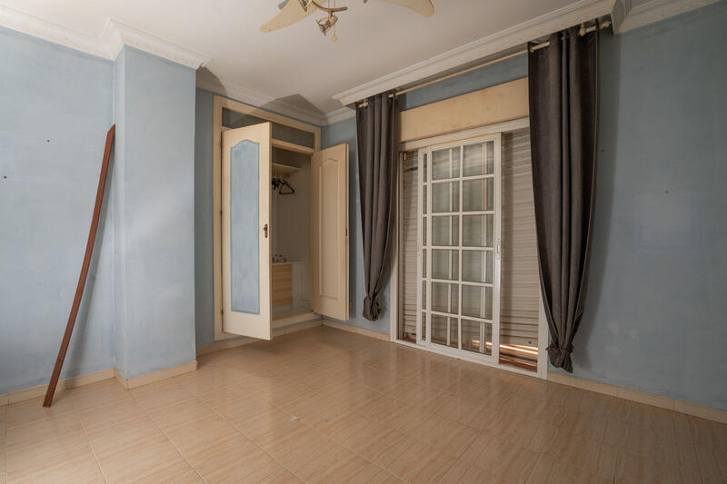 3 Schlafzimmer Stadthaus zu verkaufen