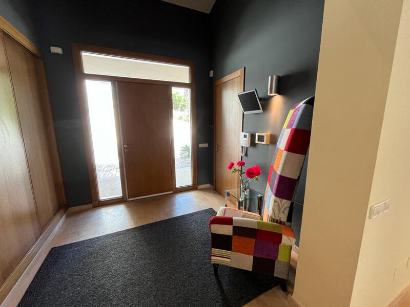 6 sovrum Villa till salu