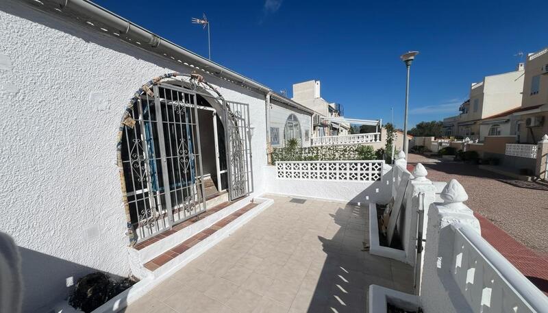 2 Cuarto Villa en venta