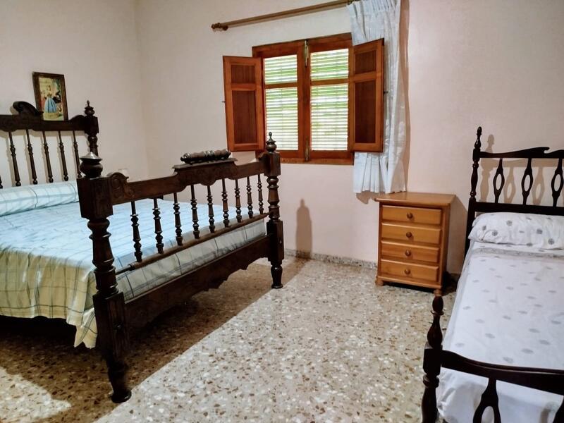 3 bedroom Country House for sale
