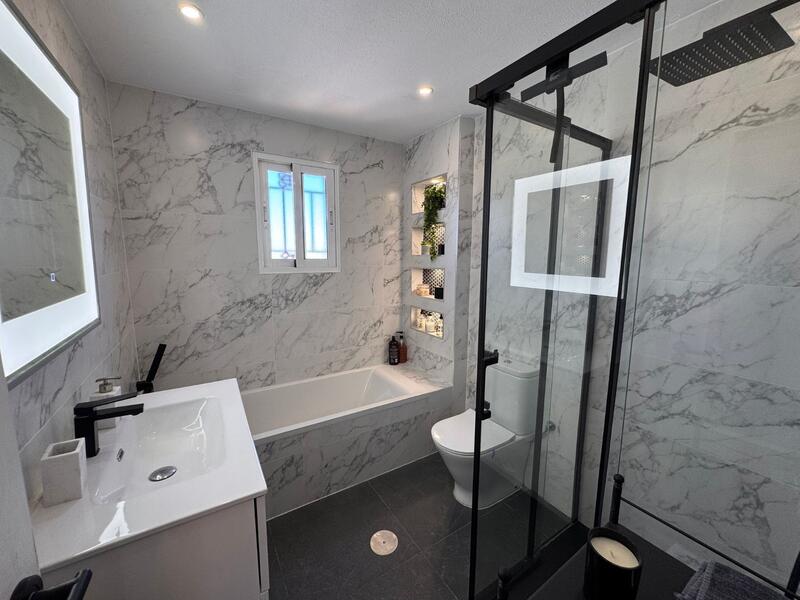 3 Schlafzimmer Stadthaus zu verkaufen