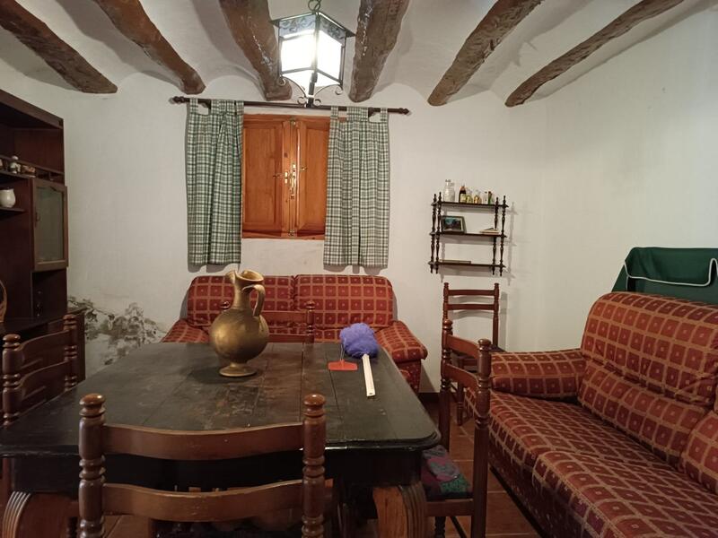 4 Schlafzimmer Landhaus zu verkaufen