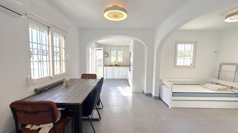 2 Cuarto Adosado en venta