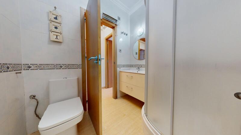 4 Schlafzimmer Landhaus zu verkaufen