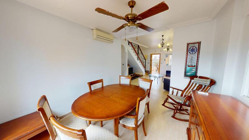 4 Schlafzimmer Landhaus zu verkaufen