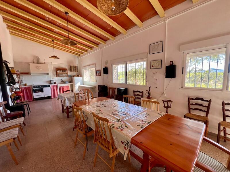 2 slaapkamer Landhuis Te koop 2 slaapkamer Landhuis Te koop