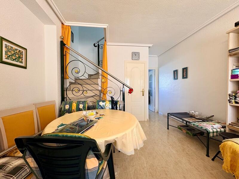 2 Schlafzimmer Stadthaus zu verkaufen