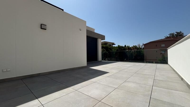 3 bedroom Townhouse for sale 3 bedroom Townhouse for sale