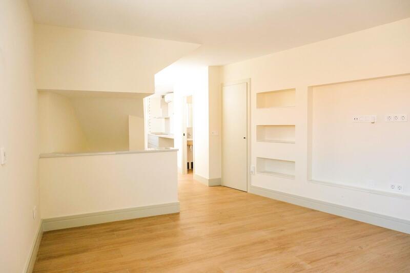 2 bedroom Townhouse for sale