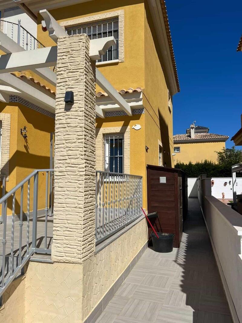 3 bedroom Villa for sale