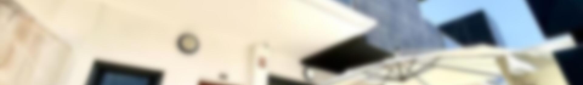 3 спальная комната городская тюрьма продается