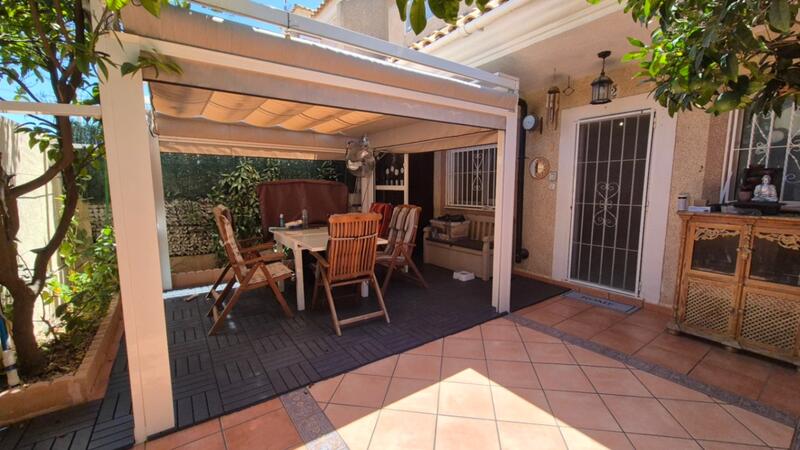 Townhouse for sale in Torrevieja, Alicante
