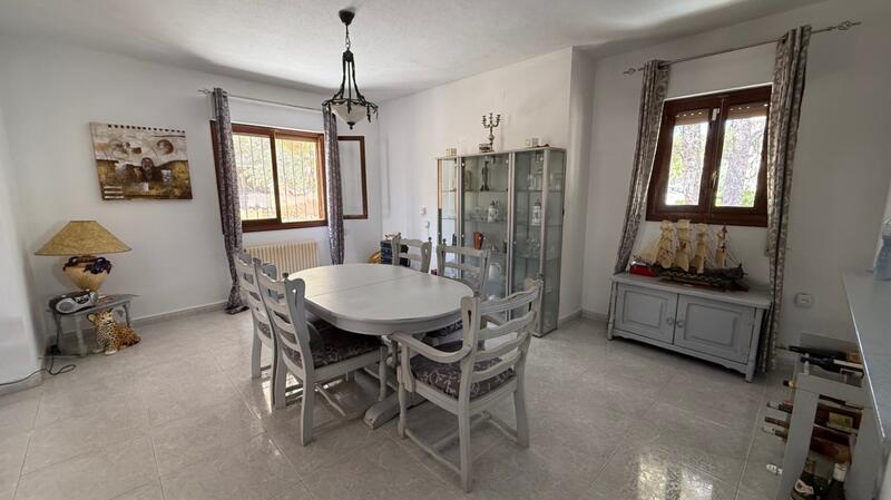 6 soveværelse Villa til salg