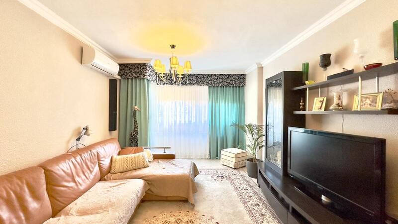 4 slaapkamer Appartement Te koop