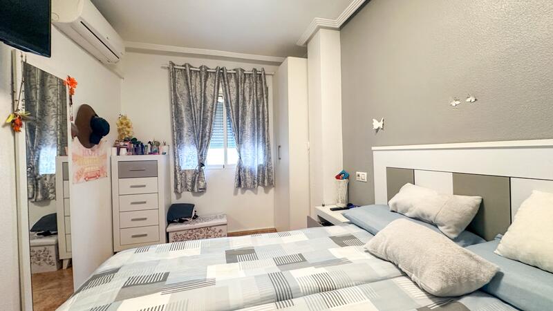 2 slaapkamer Appartement Te koop