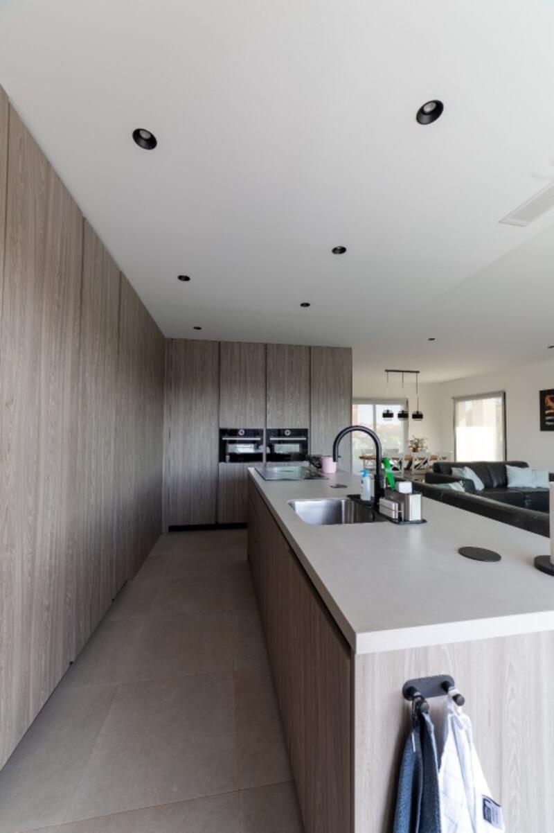 4 спальная комната вилла продается