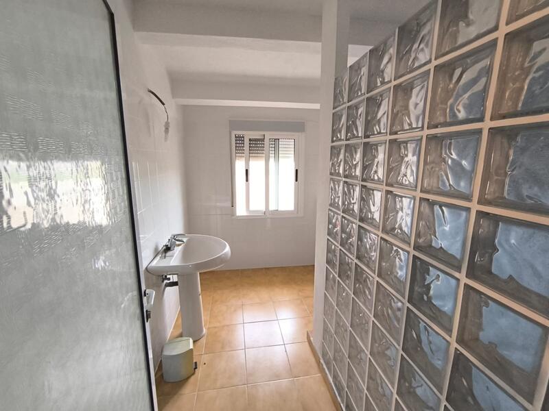 6 bedroom Country House for sale