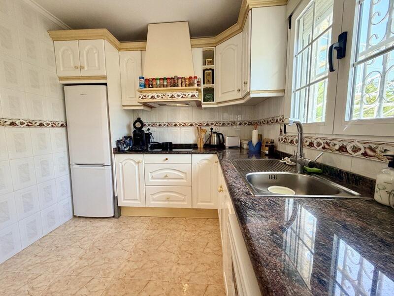 5 спальная комната вилла продается