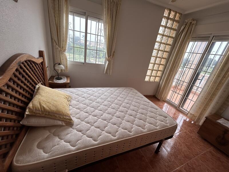 3 Schlafzimmer Stadthaus zu verkaufen