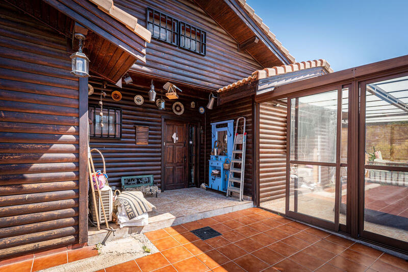 3 bedroom Country House for sale